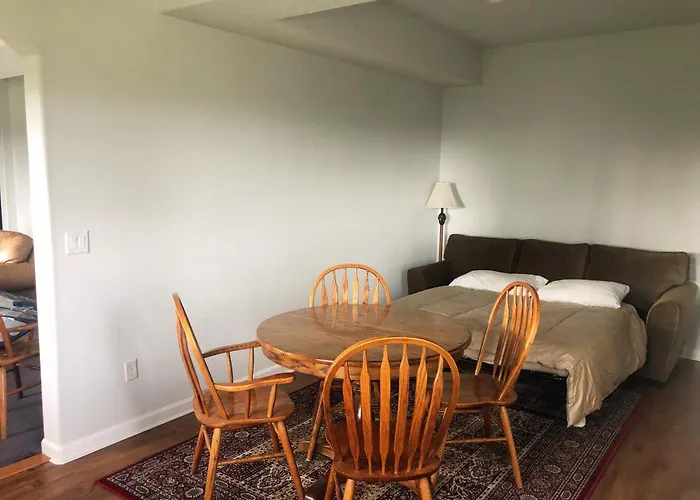 2 Bedroom Suite: Views, Private Entrance, Evchgr
